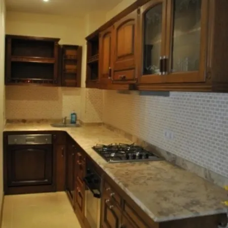 Apartament Iron 마마이아